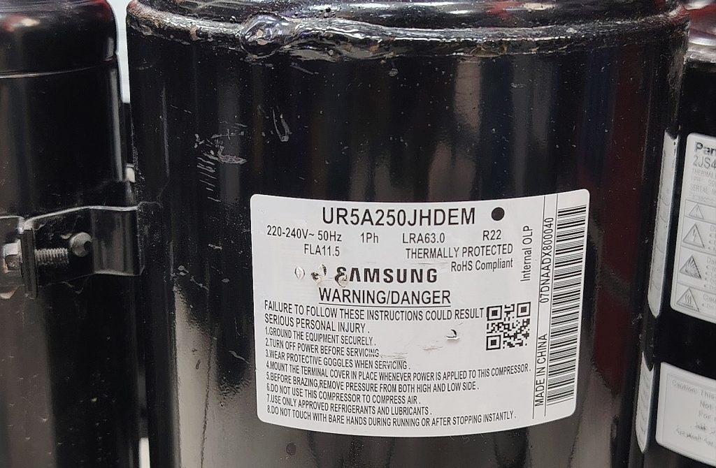 SAMSUNG Rotary Compressor UR5A250JHDEM