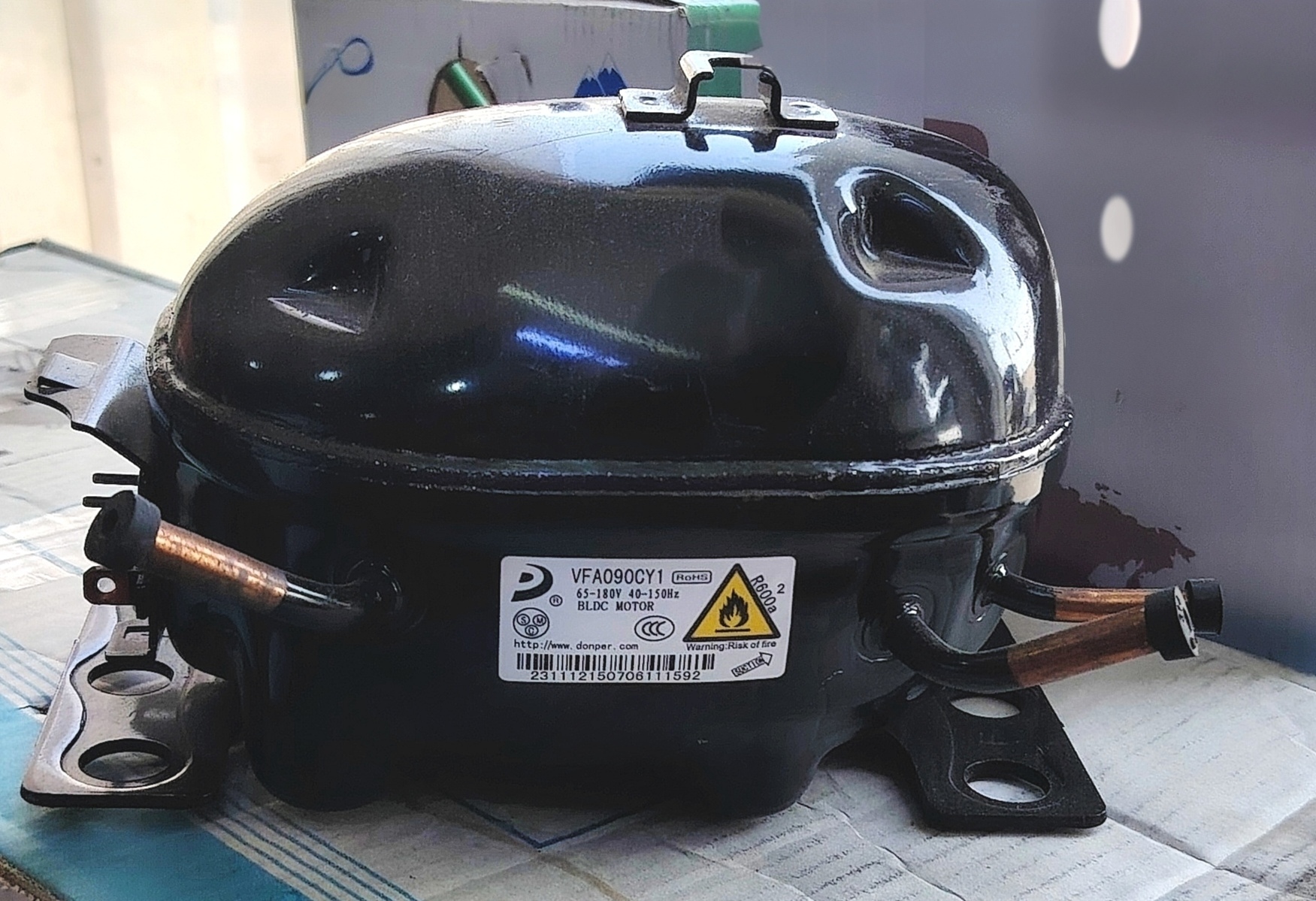 Donper Inverter Compressor VFA090CY1-R600a